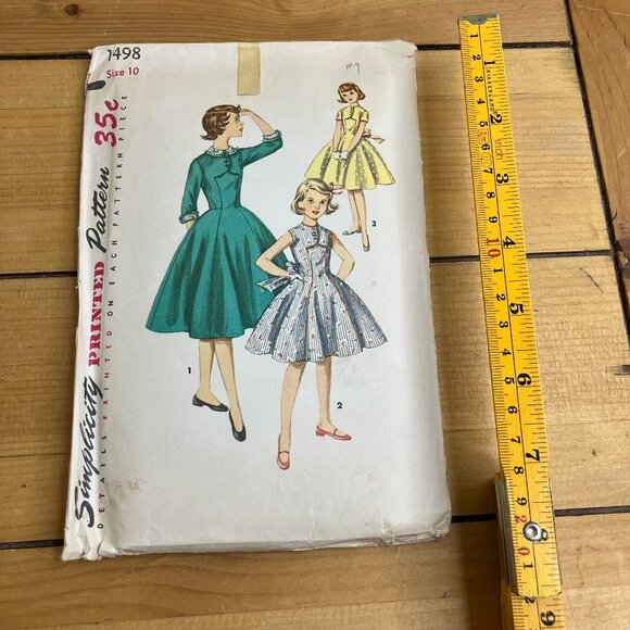 Simplicity Sewing Pattern 1498 Junior Girl's 1950s Dress w/ Detachable Collar 10 - Picture 1 of 3